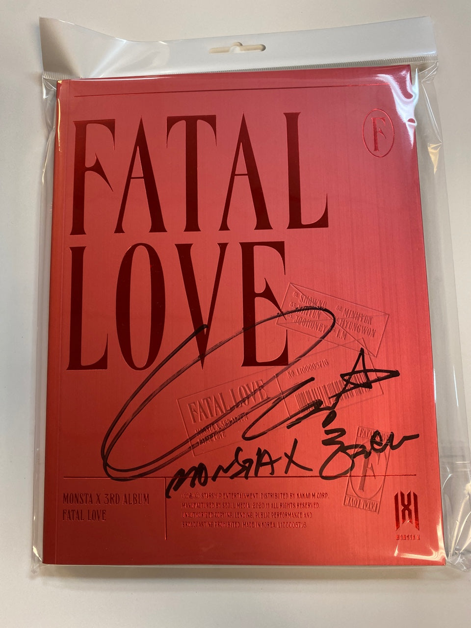 Monsta X - (Hyungwon SIGNED - AUTOGRAPHED ALBUM ] FATAL