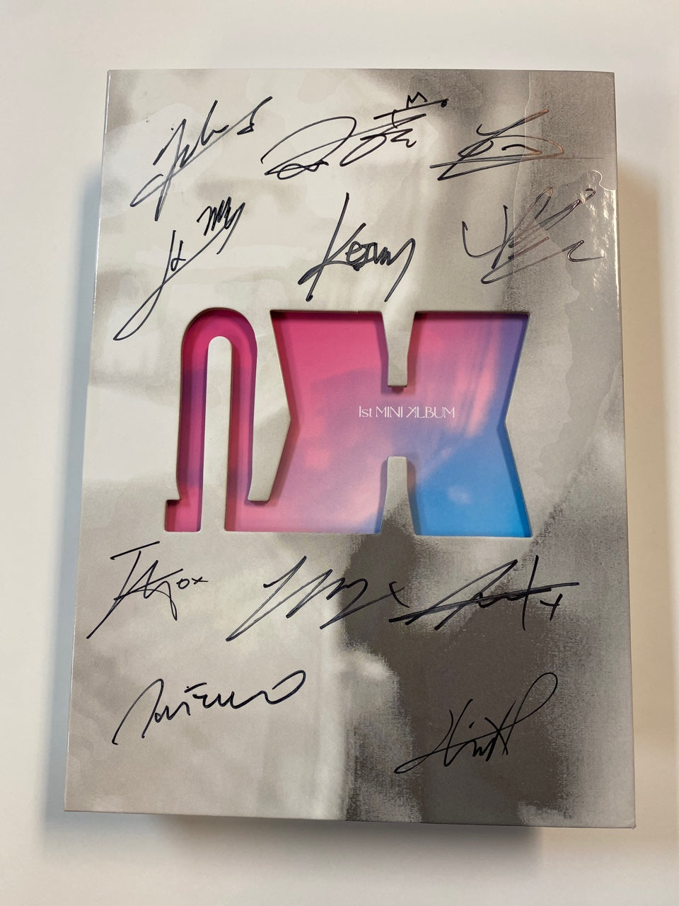 OMEGA X 1 VAMOS X Ver. AUTOGRAPHED ALBUM