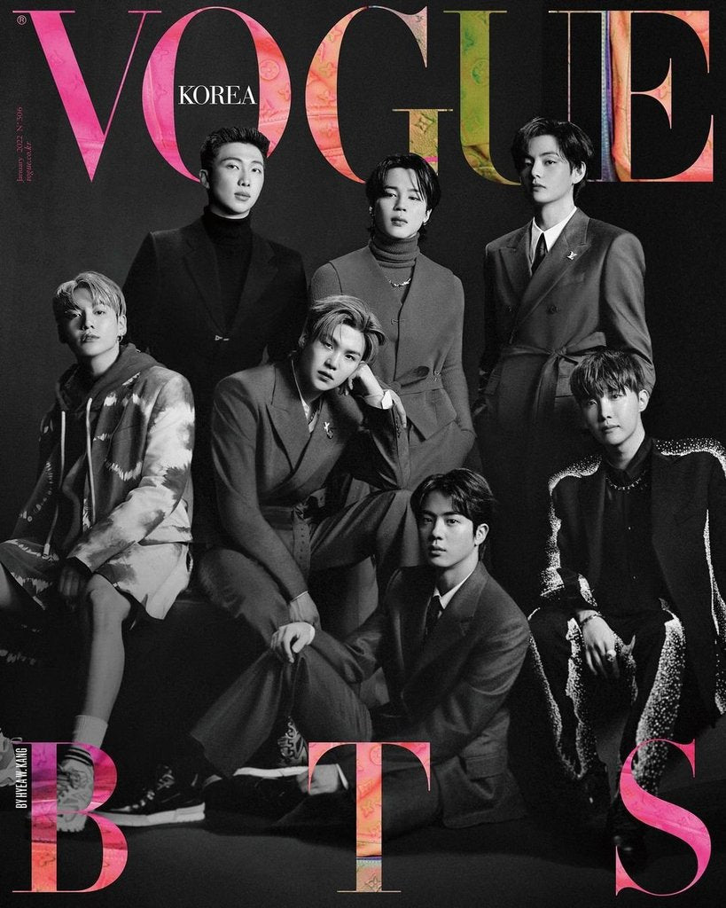 VOGUE MAGAZINE OCT 2022 [A/ B/ C] BTS V – KPOP MARKET [Hanteo & Gaon Chart  Family Store]