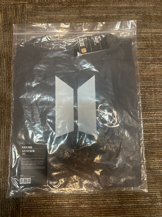 BTS - BLACK SWAN S/S TEE 04 XL