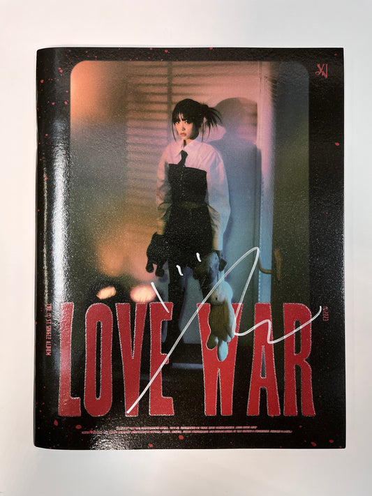 최예나 (YENA) - 1st Single Album [Love War] (WAR VER.) AUTOGRAPHED ALBUM