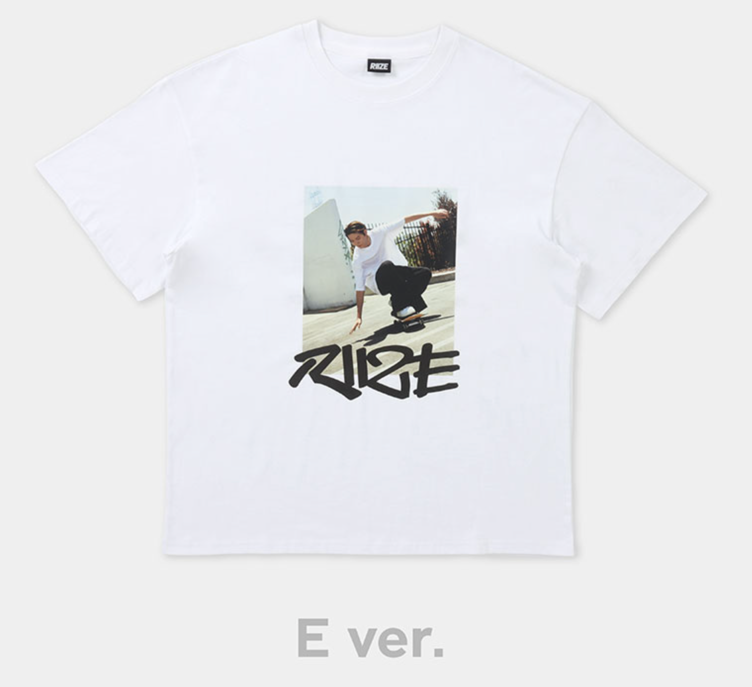 RIIZE - 2024 RIIZE FANCON 'RIIZING DAY' MD / T-SHIRT (A, B, C, D RIIZE - 2024 RIIZE FANCON 'RIIZING DAY' MD / T-SHIRT (A, B, C, D