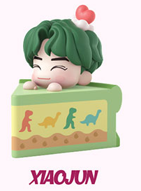 wayV 威神V　nct CCOMAZ　valentine cake　MD WAYV OFFICIAL MD CCOMAZ VALENTINE'S CAKE - Kpop USA