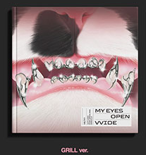 MEOVV - 1ST EP ALBUM [MY EYES OPEN VVIDE] (PHOTOBOOK VER.)