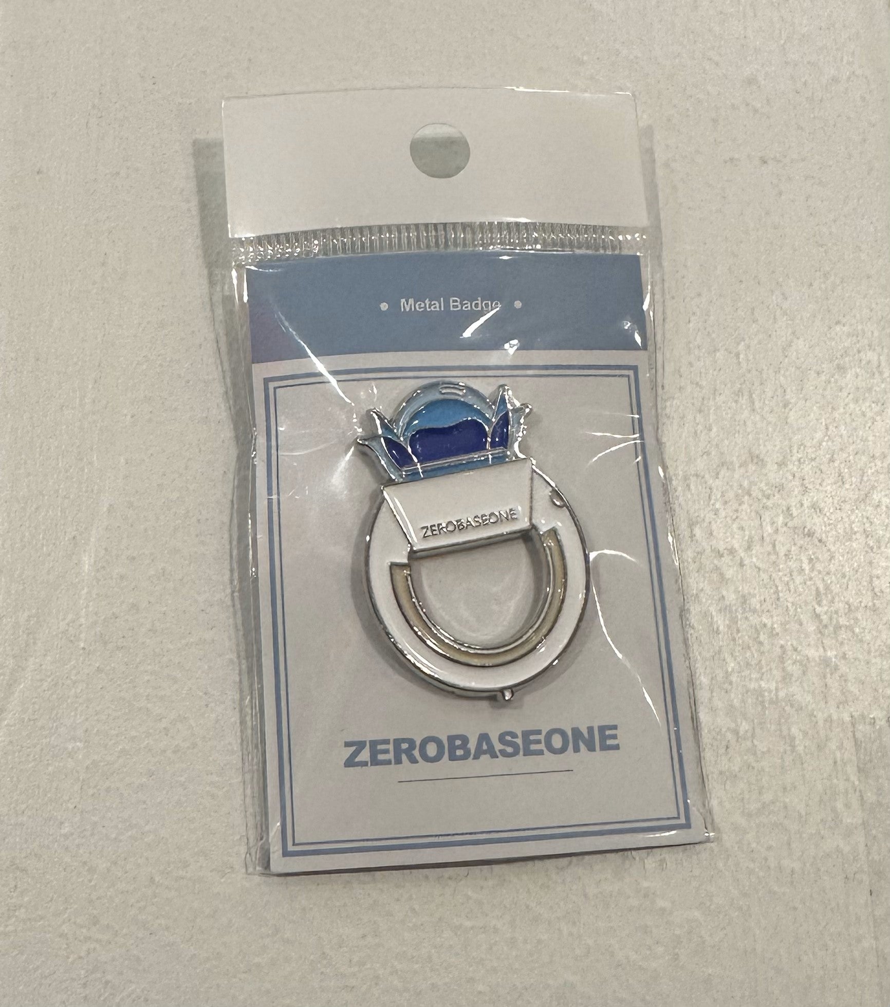 ZEROBASEONE LIGHT STICK PIN BADGE