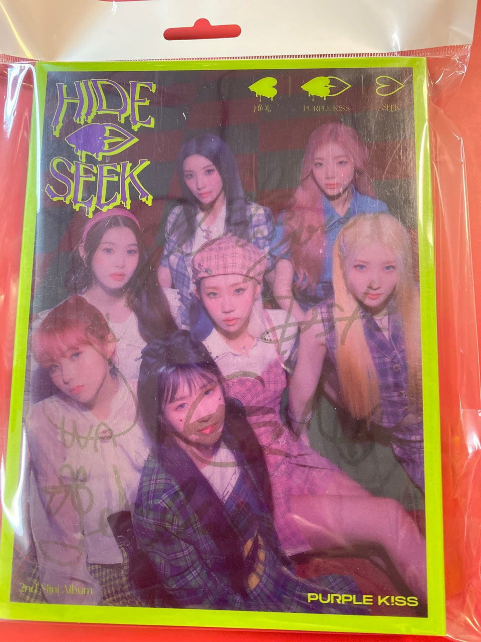 PURPLE KISS HIDE & SEEKメンバー全員直筆サイン入り PURPLE KISS