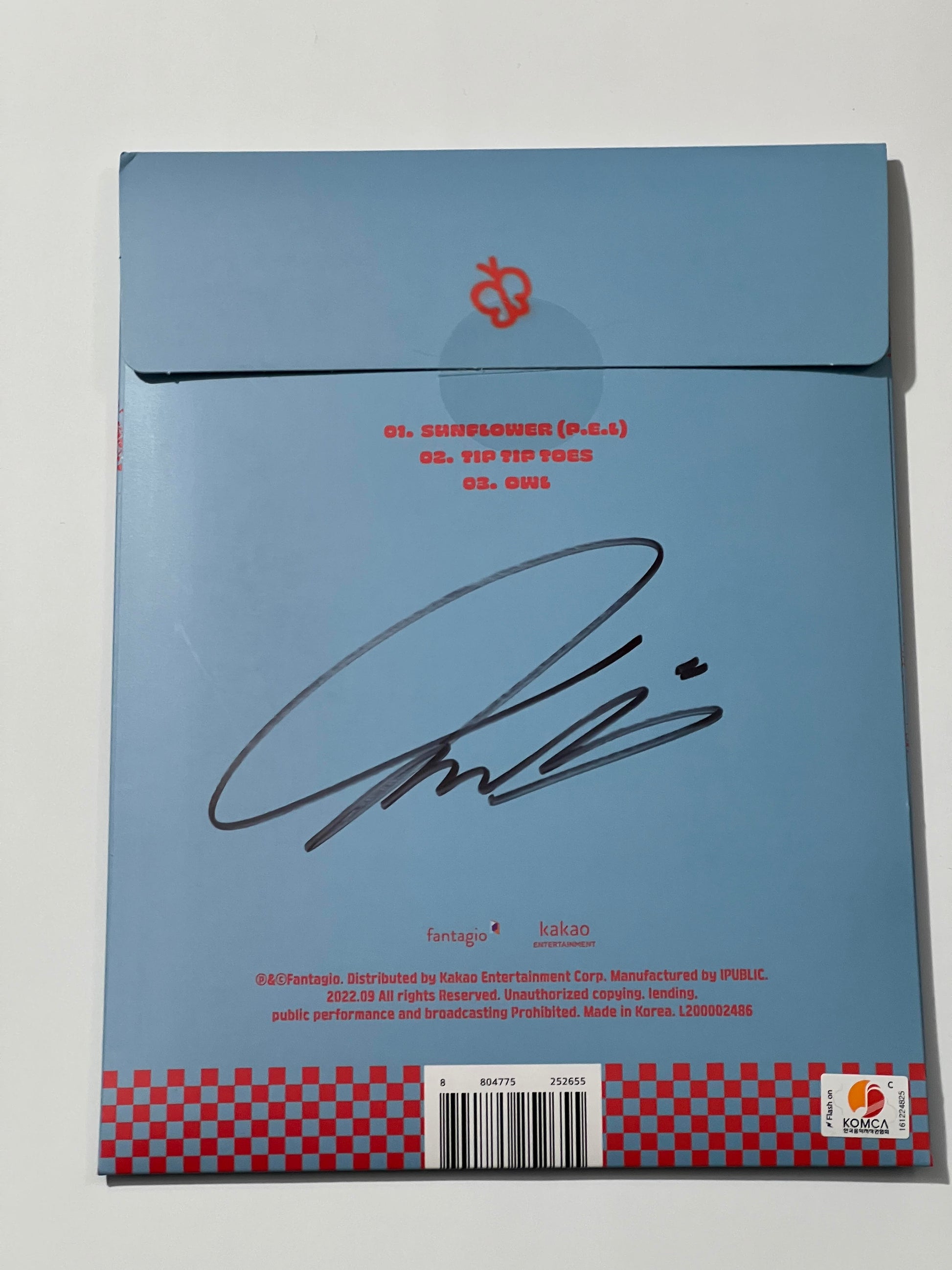 Choi Yoojung Sunflower Autographed Album